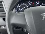 Peugeot Expert 2.0 145 pk L2 | BPM VRIJ!! | Navigatie | Trekhaak | 3 Zits | Betimmering Laadruimte | Camera