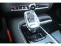Volvo V60 T6 350PK Plug-in hybrid AWD Plus Dark | 360 camera | Stoel&Stuurverwarming | Verwarmbare 2e Zitrij | Premium Harman/Kardon Audio | Sportstoelen | Schuif-/Kanteldak | Power Seats incl. Memory | Semi Elektr. Trekhaak |