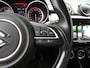 Suzuki Swift 1.0 Stijl Smart Hybrid Turbo, Trekhaak, 17 inch, Achteruitrijcamera, Carplay en Dealer onderhouden!