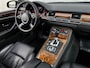 Audi A8 4.2 quattro Lang | Elektrisch glazen schuifdak | Lederen bekleding | Xenon koplampen | Stoelen verwarmd