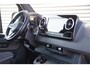 Mercedes-Benz Sprinter 319 3.0 CDI V6 L2H2 AUT. LED, 360CAMERA, ADAPT. CRUISE, MBUX10'', TREKHAAK, STANDKACHEL, STOELVERWARMING, CLIMA
