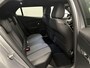 Peugeot 2008 SUV Allure 100 pk | Navigatie via Apple Carplay/Android Auto | Parkeersensoren Voor en Achter | Voorstoelen Verwarmd | LED Koplampen | Lederen Stuurwiel | Climate Control | Cruise Control | 17" Lichtmetalen Velgen |