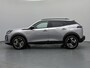 Peugeot 2008 SUV Allure 100 pk | Navigatie via Apple Carplay/Android Auto | Parkeersensoren Voor en Achter | Voorstoelen Verwarmd | LED Koplampen | Lederen Stuurwiel | Climate Control | Cruise Control | 17" Lichtmetalen Velgen |
