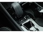 Volvo XC40 1.5 T4 Plug-in hybrid Plus Dark | Facelift | Elek. stoelen | H&K Audio | Stoel + stuurverw. | Camera |