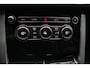 Land Rover Range Rover 4.4 SDV8 Vogue Panodak Softclose Leer Stoelventilatie voor & achter Stuurverwarming Stoelverwarming voor & achter Climate voor & achter Meridian Soundsysteem Alcantara hemel PDC Navi
