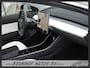 Tesla Model 3 Standard RWD Plus 60 kWh Wit leer Trekhaak Cam