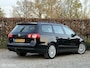 Volkswagen Passat Variant 2.0 FSI Trendline Trekhaak / Airco