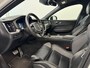 Volvo XC60 Recharge T6 AWD R-Design | Achteruitrijcamera | Apple Carplay/Android Auto | Cruise control adaptief | Panoramadak | Voorverwarmingsinstallatie |