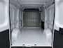 Opel Movano 140pk L2H2 3.5t (Camera - Automatische Airco - Navigatie - Apple Carplay - Digitaal dashboard - DAB)