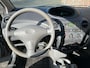 Toyota Yaris 1.0-16V VVT-i