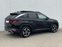 Hyundai Tucson 1.6 T-GDI PHEV 265pk Premium Sky 4WD Automaat / Trekgewicht 1.350 kg / Elektrisch Glazen schuif- en kanteldak / Elektrische achterklep / Camera 360° / Apple Carplay & Android Auto / Stuur- en stoelverwarming voor en achter / Stoelverkoeling / Krell Soundsystem / Adaptieve Cruise Control / Parkeersensoren voor en achter / Keyless Entry / Ski-luik