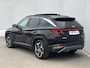 Hyundai Tucson 1.6 T-GDI PHEV 265pk Premium Sky 4WD Automaat / Trekgewicht 1.350 kg / Elektrisch Glazen schuif- en kanteldak / Elektrische achterklep / Camera 360° / Apple Carplay & Android Auto / Stuur- en stoelverwarming voor en achter / Stoelverkoeling / Krell Soundsystem / Adaptieve Cruise Control / Parkeersensoren voor en achter / Keyless Entry / Ski-luik