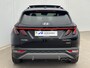 Hyundai Tucson 1.6 T-GDI PHEV 265pk Premium Sky 4WD Automaat / Trekgewicht 1.350 kg / Elektrisch Glazen schuif- en kanteldak / Elektrische achterklep / Camera 360° / Apple Carplay & Android Auto / Stuur- en stoelverwarming voor en achter / Stoelverkoeling / Krell Soundsystem / Adaptieve Cruise Control / Parkeersensoren voor en achter / Keyless Entry / Ski-luik