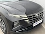 Hyundai Tucson 1.6 T-GDI PHEV 265pk Premium Sky 4WD Automaat / Trekgewicht 1.350 kg / Elektrisch Glazen schuif- en kanteldak / Elektrische achterklep / Camera 360° / Apple Carplay & Android Auto / Stuur- en stoelverwarming voor en achter / Stoelverkoeling / Krell Soundsystem / Adaptieve Cruise Control / Parkeersensoren voor en achter / Keyless Entry / Ski-luik