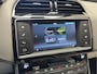 Jaguar XE 2.0 PORTFOLIO LEDER NAVIGATIE CRUISE CONTROL GLAZEN SCHUIF/KANTELDAK KEYLESS GO RIJSTROOKSENSOREN ACHTERUITRIJCAMERA AFN. TREKHAAK ZEER MOOI !! Brgl