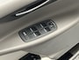 Jaguar XE 2.0 PORTFOLIO LEDER NAVIGATIE CRUISE CONTROL GLAZEN SCHUIF/KANTELDAK KEYLESS GO RIJSTROOKSENSOREN ACHTERUITRIJCAMERA AFN. TREKHAAK ZEER MOOI !! Brgl