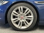 Jaguar XE 2.0 PORTFOLIO LEDER NAVIGATIE CRUISE CONTROL GLAZEN SCHUIF/KANTELDAK KEYLESS GO RIJSTROOKSENSOREN ACHTERUITRIJCAMERA AFN. TREKHAAK ZEER MOOI !! Brgl