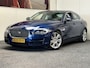 Jaguar XE 2.0 PORTFOLIO LEDER NAVIGATIE CRUISE CONTROL GLAZEN SCHUIF/KANTELDAK KEYLESS GO RIJSTROOKSENSOREN ACHTERUITRIJCAMERA AFN. TREKHAAK ZEER MOOI !! Brgl