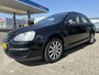 Volkswagen Jetta 2.0 FSI Comfortline, AUTOMAAT, lederen bekleding, climatronic, cruisecontrol, trekhaak, pdc, goed onderhouden en nette auto afkomstig van de 2e eigenaar !
