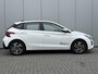 Hyundai i20 1.0 T-GDI Comfort Smart / Navigatie / Dodehoekdetectie / Achteruitrijcamera / Elek. Ramen Voor + Achter / Facelift /