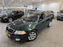 Skoda Octavia Combi 1.6 FSI Elegance / DEALER ONDERHOUDEN / AUTOMAAT / NAP