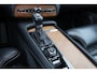 Volvo XC90 T5 250pk AWD Inscription - Panoramisch schuif-/kanteldak - Head up display - Nappaleder - Elektr. verstelbare voorstoelen met geheugen, verwarming, ventilatie & massage - Standkachel - Trekhaak semi elektr. inklapbaar - DAB - IntelliSafe Assist & Surround - Full LED verlichting met bochtenverlichting - Verwarmbaar stuurwiel - Stoelverwarming buitenste zitplaatsen 2e zitrij - Parkeensensoren voor & achter - Parkeercamera achter - Keyless - 20' LMV - Smartphone integratie