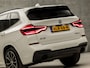 BMW X3 xDrive30e M Sport 293Pk Automaat (APPLE CARPLAY, M PAKKET, GROOT NAVI, SFEERVERLICHTING, KEYLESS, LEDEREN SPORTSTOELEN, GETINT GLAS, CAMERA, NIEUWE APK, NIEUWSTAAT)