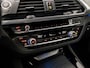 BMW X3 xDrive30e M Sport 293Pk Automaat (APPLE CARPLAY, M PAKKET, GROOT NAVI, SFEERVERLICHTING, KEYLESS, LEDEREN SPORTSTOELEN, GETINT GLAS, CAMERA, NIEUWE APK, NIEUWSTAAT)