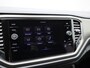 Volkswagen T-Roc 1.5 TSI Style Business 150 PK | Automaat | Airco | Navigatie | Apple Carplay | Adaptieve Cruise Control | Lane Assist | Achteruitrijcamera | Parkeersensoren voor- en achter | Elektrische achterklep |