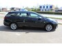 Opel Astra Sports Tourer 1.2-110pk Elegance. Ruime, sportieve, luxe en degelijke gezinswagen ! Autm. airco, stoel- en stuurwiel verw., LED verl., camera, parkeersens. v+a, metallic lak, LM wielen, Apple carplay/Android auto, navigatie, telefoonvoorb., cruise cntrl etc.