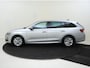 Skoda Octavia Combi 1.5 TSI MHEV Business Edition | Achteruitrijcamera | Stoel- en stuurwielverwarming | Keyless | Navigatie | Elektrische achterklep | Elektrisch inklapbare buitenspiegels | Sfeerverlichting | Adaptieve cruise control |