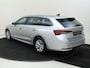 Skoda Octavia Combi 1.5 TSI MHEV Business Edition | Achteruitrijcamera | Stoel- en stuurwielverwarming | Keyless | Navigatie | Elektrische achterklep | Elektrisch inklapbare buitenspiegels | Sfeerverlichting | Adaptieve cruise control |