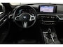 BMW 5-Serie 530i M Sport | Panoramadak | Adaptive cruise | Stoel & stuurverwarming | Head-Up | Trekhaak | Laserlight | Sfeerverlichting | Carplay | Nappaleder | Navigatie | Memory | Camera | Live Cockpit