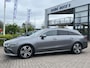 Mercedes-Benz CLA Shooting Brake 180 D 2.0 Business Solution Luxury Navigatie Trekhaak Panoramadak Elek. Stoelen Leer Stoelverwarming DAB Keyless Getint Glas  NL Auto BTW