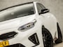 Kia ProCeed 1.6 T-GDI GT Sport 204Pk Automaat (SCHUIFDAK, APPLE CARPLAY, MEMORY SEATS, LEDER/ALCANTARA, STUUR/STOELVERWARMING, SPORTSTOELEN, KEYLESS, ADAPTIVE CRUISE, CAMERA, NIEUWE APK, NIEUWSTAAT)