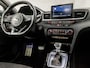 Kia ProCeed 1.6 T-GDI GT Sport 204Pk Automaat (SCHUIFDAK, APPLE CARPLAY, MEMORY SEATS, LEDER/ALCANTARA, STUUR/STOELVERWARMING, SPORTSTOELEN, KEYLESS, ADAPTIVE CRUISE, CAMERA, NIEUWE APK, NIEUWSTAAT)