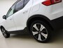 Volvo XC40 Recharge Plus 70 kWh / Wool Blend / El. Trekhaak / Getint glas / Adapt. Cruise / BLIS / El. Achterklep / Stoel + Stuurw. Verwarming / Keyless / 19 + all season /