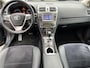 Toyota Avensis 1.8 VVTi Dynamic Business | Automaat | All-in prijs! | Navigatie | Stoelverwarming | Cruise control