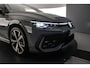 Volkswagen Golf GTE 1.5 TSI eHybrid 272pk DSG Automaat Panoramadak, Adaptive cruise control, Head up display, Navigatie, Parkeersensoren, LED matrix koplampen, Achteruitrijcamera