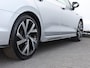 Volkswagen Golf Variant 1.5 eTSI R-Line 150pk DSG | LED Matrix | Navigatie | Climate control | Adaptive Cruise control | 18'' LM | Winterpakket |