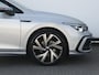 Volkswagen Golf Variant 1.5 eTSI R-Line 150pk DSG | LED Matrix | Navigatie | Climate control | Adaptive Cruise control | 18'' LM | Winterpakket |