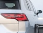 Volkswagen Golf Variant 1.5 eTSI R-Line 150pk DSG | LED Matrix | Navigatie | Climate control | Adaptive Cruise control | 18'' LM | Winterpakket |
