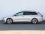 Volkswagen Golf Variant 1.5 eTSI R-Line 150pk DSG | LED Matrix | Navigatie | Climate control | Adaptive Cruise control | 18'' LM | Winterpakket |