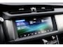 Jaguar XF 2.0t 250 PK Chequered Flag Aut8 | Stoelverwarming | Keyless Entry | Camera | DAB | Leder | Android Auto/Apple Carplay | Alcantara Hemel | Navigatie Pro |