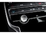 Jaguar XF 2.0t 250 PK Chequered Flag Aut8 | Stoelverwarming | Keyless Entry | Camera | DAB | Leder | Android Auto/Apple Carplay | Alcantara Hemel | Navigatie Pro |
