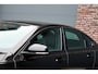 Jaguar XF 2.0t 250 PK Chequered Flag Aut8 | Stoelverwarming | Keyless Entry | Camera | DAB | Leder | Android Auto/Apple Carplay | Alcantara Hemel | Navigatie Pro |