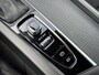 Volvo V60 2.0 D4 Momentum Pro | Navigatie | Adaptieve Cruise Controle | BLIS | Standkachel | Stoel & Stuur Verwarming | Keyless |