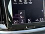 Volvo V60 2.0 D4 Momentum Pro | Navigatie | Adaptieve Cruise Controle | BLIS | Standkachel | Stoel & Stuur Verwarming | Keyless |