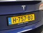 Tesla Model 3 Long Range RWD!! *GERESERVEERD / RESERVED* 78,8 kWh Grootste Actieradius! 1701kg 18" FSD-Full Self Driving Computer-3 Premium Audio AutoPilot Panoramadak Camera's Leer Adaptive-Cruise-Control+Stop&Go Pdc-a+v Dual-Ecc Keyless(via GSM) Stoel en achterbank verwarming Electr.Stoelen+Memory+Easy-Entry WiFi Origineel Nederlandse auto Grootste accu Tot 16,5kwh thuis laden. Accu/Motor Garantie tot 30-12-2027 max 192.000km