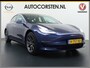 Tesla Model 3 Long Range RWD!! *GERESERVEERD / RESERVED* 78,8 kWh Grootste Actieradius! 1701kg 18" FSD-Full Self Driving Computer-3 Premium Audio AutoPilot Panoramadak Camera's Leer Adaptive-Cruise-Control+Stop&Go Pdc-a+v Dual-Ecc Keyless(via GSM) Stoel en achterbank verwarming Electr.Stoelen+Memory+Easy-Entry WiFi Origineel Nederlandse auto Grootste accu Tot 16,5kwh thuis laden. Accu/Motor Garantie tot 30-12-2027 max 192.000km
